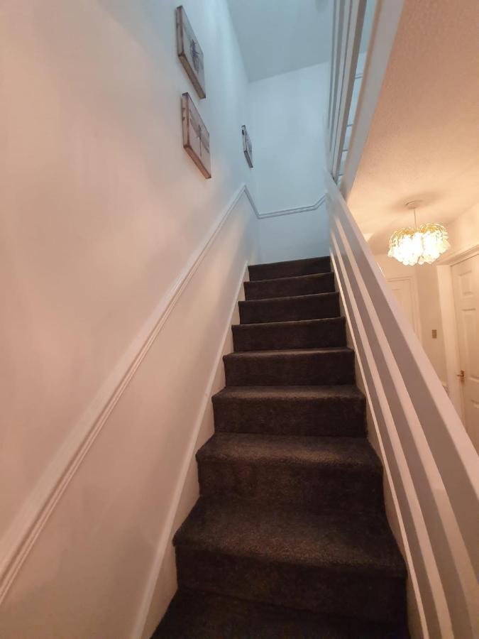 Bv Luxury Spacious 3 Bedroom House At Isaac Close Manchester Eksteriør billede