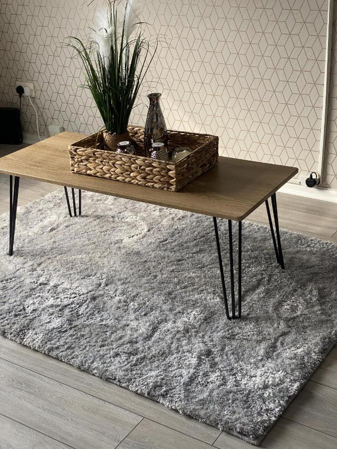 Bv Luxury Spacious 3 Bedroom House At Isaac Close Manchester Eksteriør billede