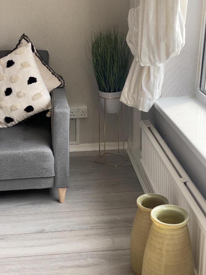 Bv Luxury Spacious 3 Bedroom House At Isaac Close Manchester Eksteriør billede