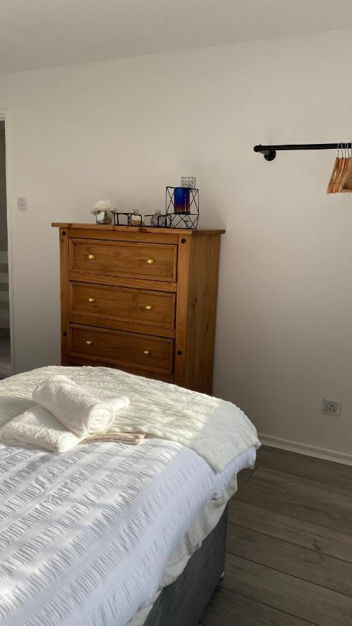 Bv Luxury Spacious 3 Bedroom House At Isaac Close Manchester Eksteriør billede