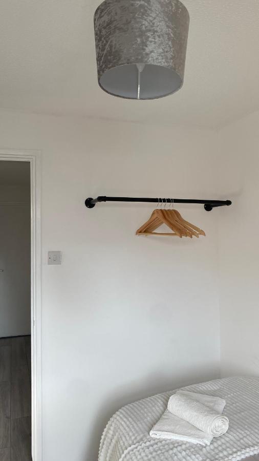 Bv Luxury Spacious 3 Bedroom House At Isaac Close Manchester Eksteriør billede